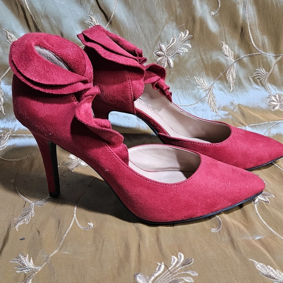 CO Red Suede Women's Heels - Picture 8 of 8
